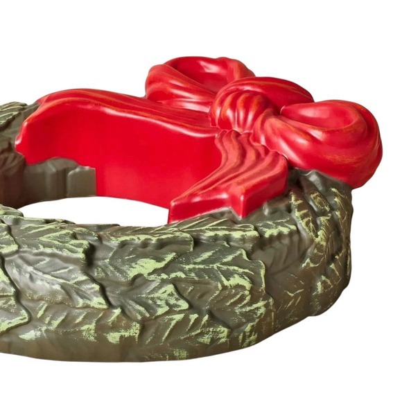 John  Derian  16"  Wreath with bow Holiday Blow Mold BRAND NEW!! - Picture 3 of 6